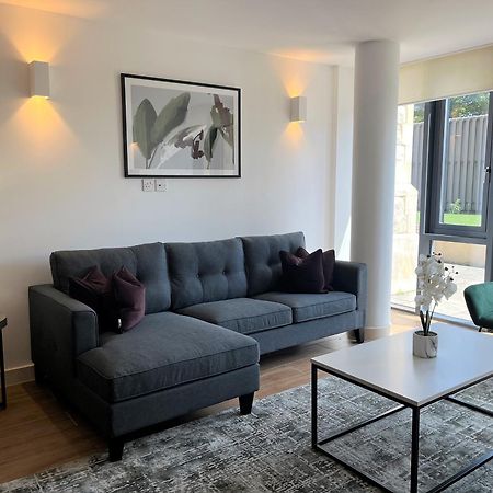 Kew Bridge By Viridian Apartments Екстериор снимка