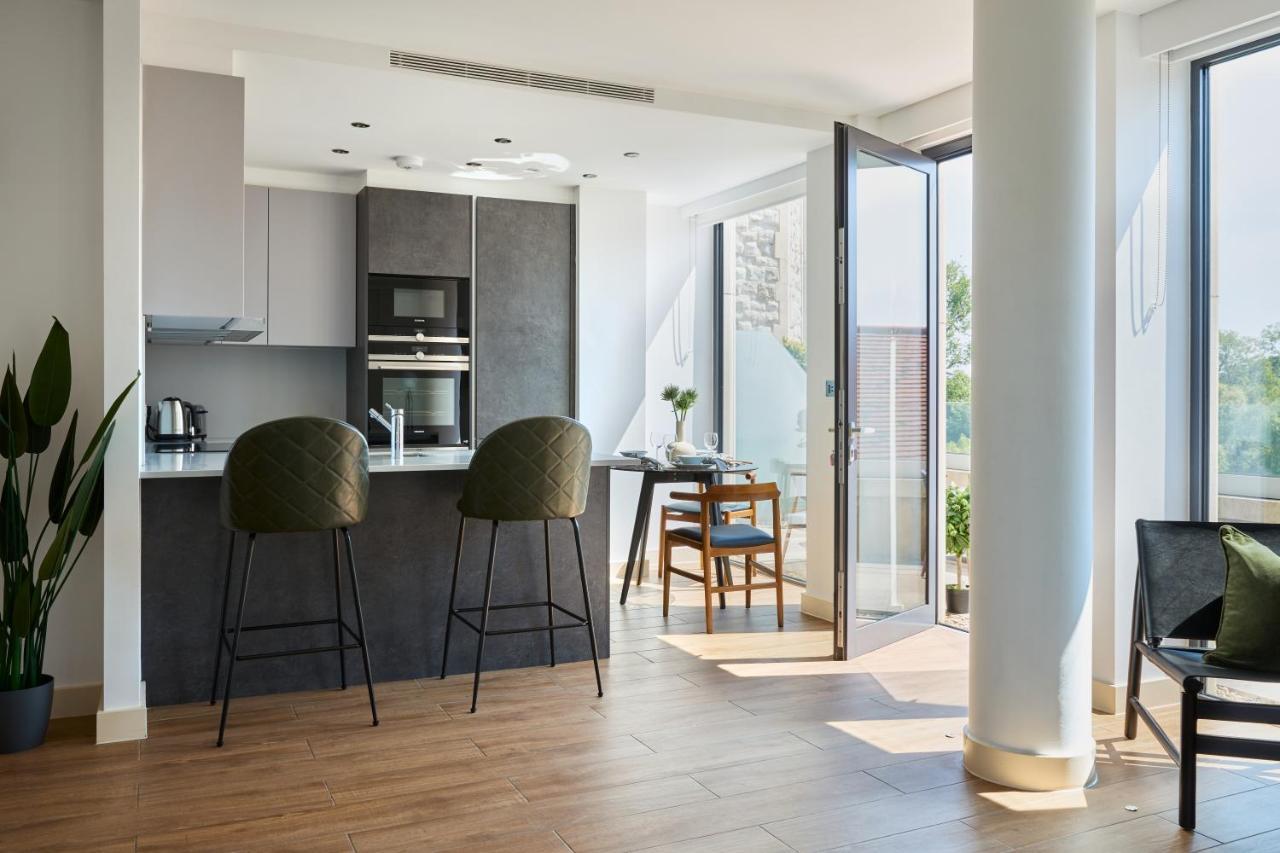 Kew Bridge By Viridian Apartments Екстериор снимка