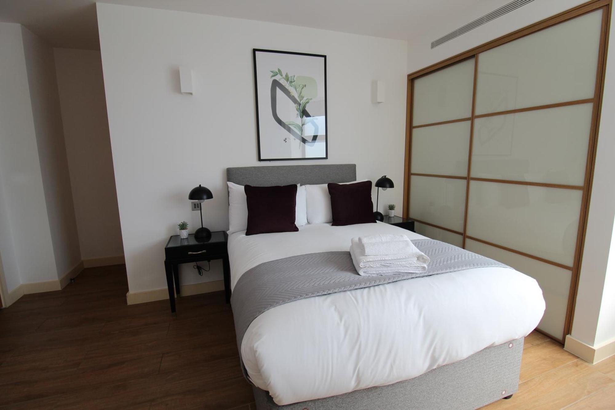 Kew Bridge By Viridian Apartments Екстериор снимка