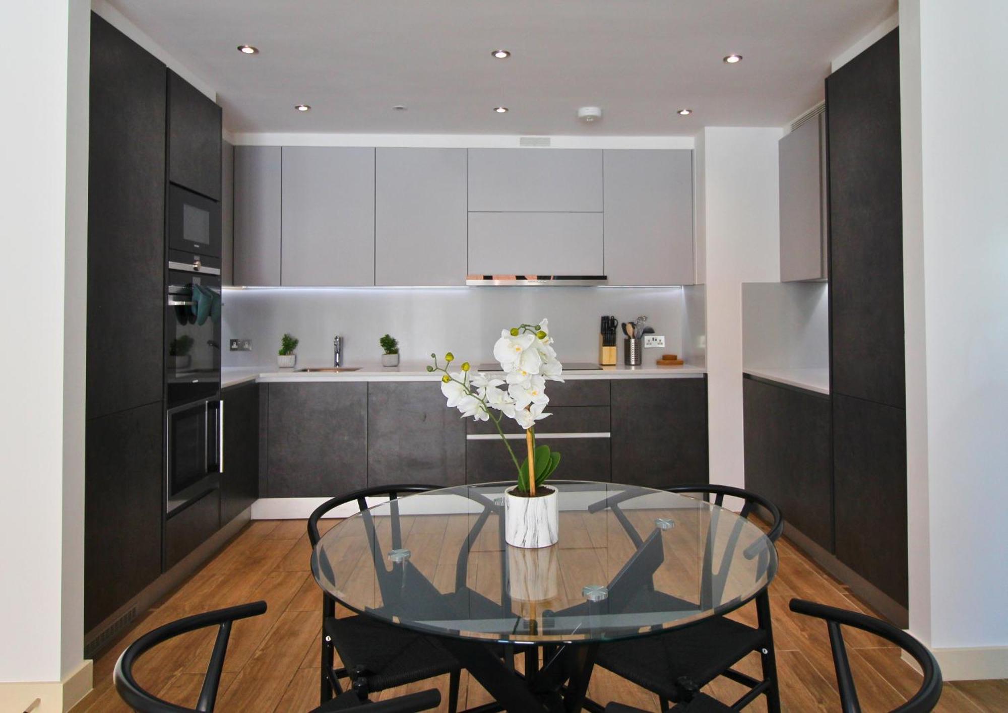 Kew Bridge By Viridian Apartments Екстериор снимка