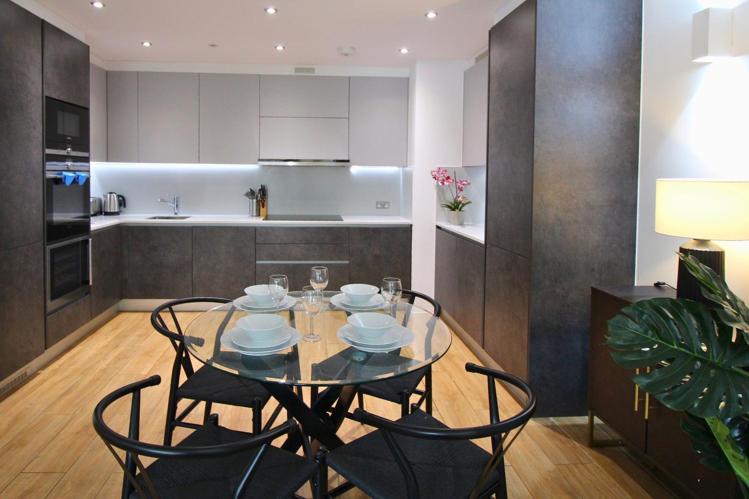 Kew Bridge By Viridian Apartments Екстериор снимка